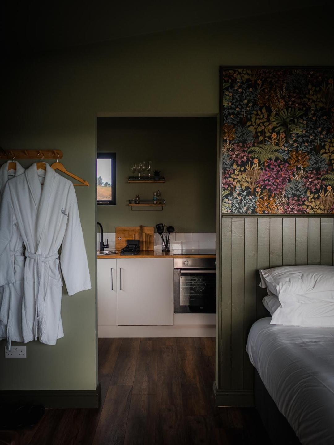 Wild Hideaways Luxury Lodges And Eco Spa Bantry Exterior foto